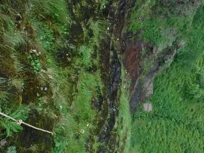 Vue plongeante depuis la corde